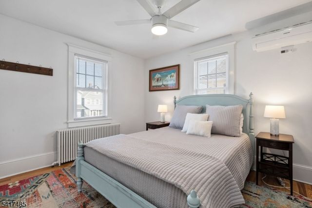 226 3rd St, Beach Haven Boro, NJ 08008