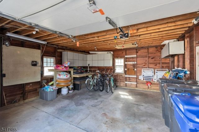 226 3rd St, Beach Haven Boro, NJ 08008