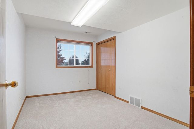 2826 W Hawthorne Rd, Spokane, WA 99208