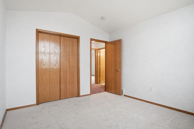 2826 W Hawthorne Rd, Spokane, WA 99208