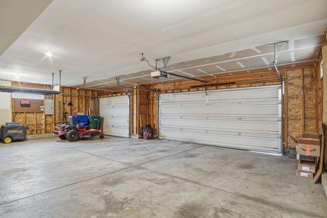 2826 W Hawthorne Rd, Spokane, WA 99208