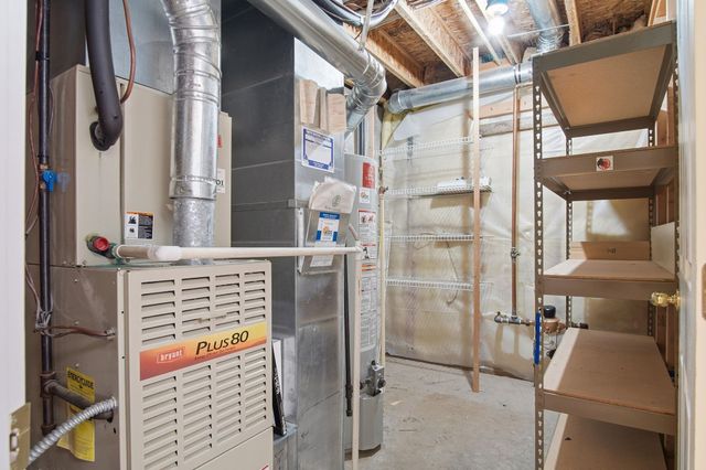 2826 W Hawthorne Rd, Spokane, WA 99208