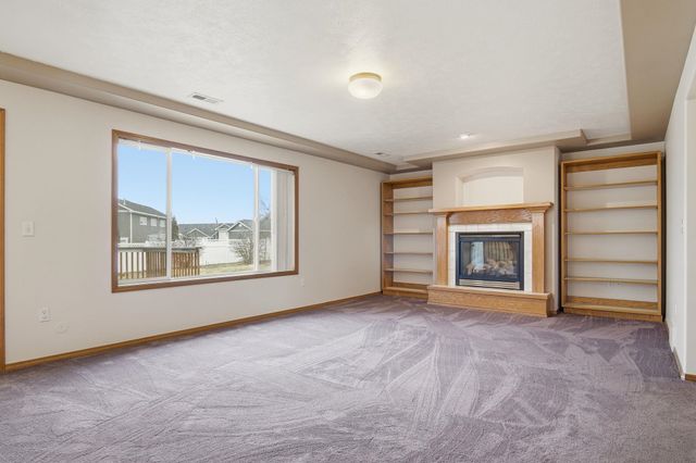 2826 W Hawthorne Rd, Spokane, WA 99208