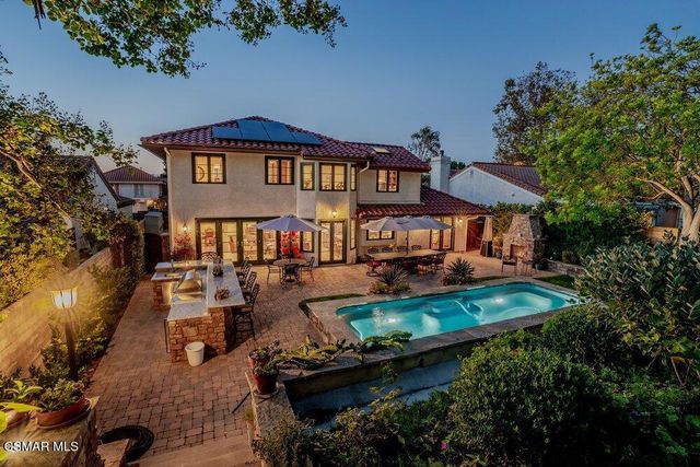 700 Oak Shadow View Place, Newbury Park, CA 91320