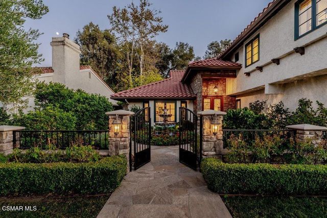 700 Oak Shadow View Place, Newbury Park, CA 91320