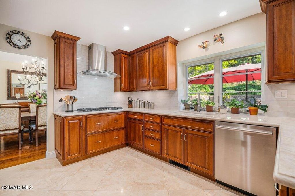 700 Oak Shadow View Place, Newbury Park, CA 91320 — photo 4