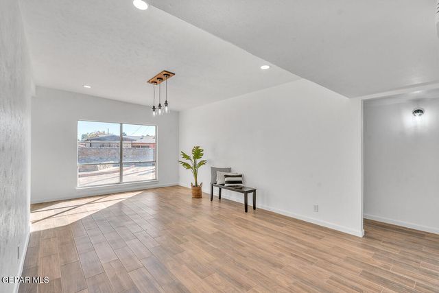3214 Cornwall Road, El Paso, TX 79925