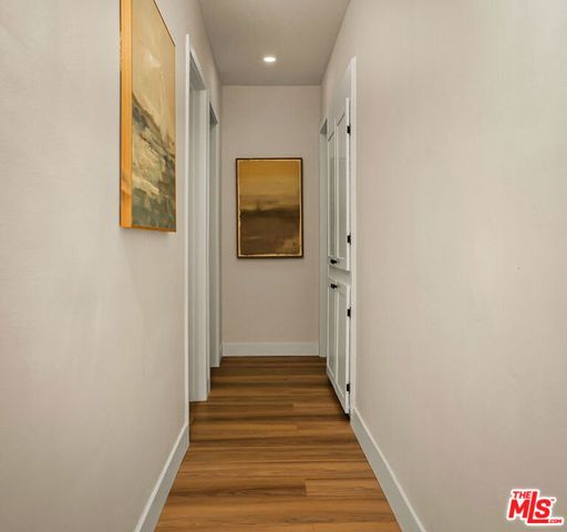 2048 S Burnside Avenue, Los Angeles, CA 90016