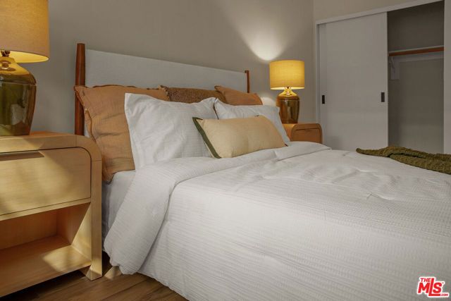 2048 S Burnside Avenue, Los Angeles, CA 90016