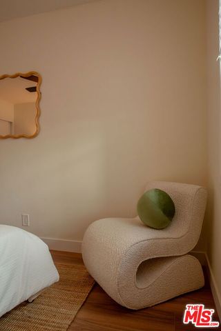 2048 S Burnside Avenue, Los Angeles, CA 90016