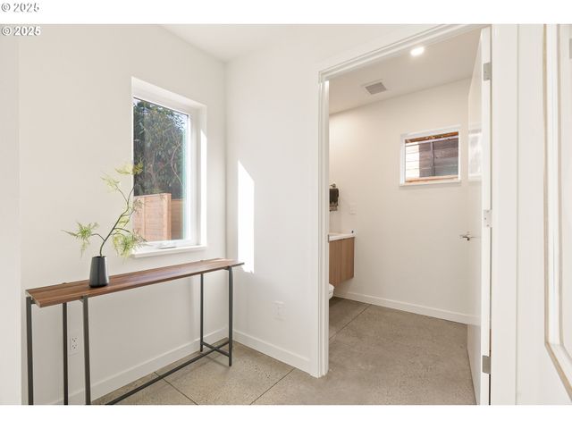 2291 N HUMBOLDT St, Portland, OR 97217