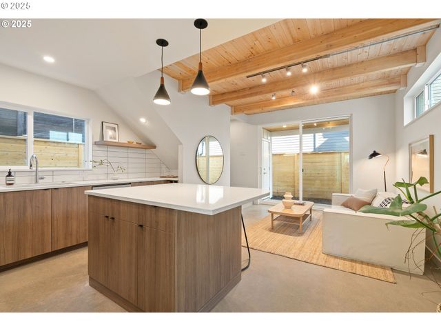 2291 N HUMBOLDT St, Portland, OR 97217
