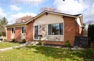 14196 Stonehouse Avenue E, Livonia, MI 48154