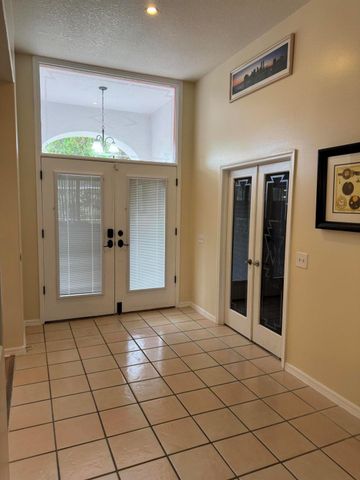 1872 SW Airoso Boulevard, Port St Lucie, FL 34984