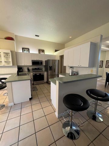 1872 SW Airoso Boulevard, Port St Lucie, FL 34984