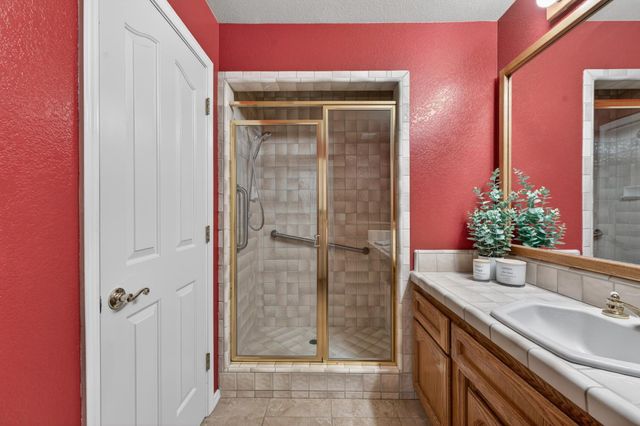 3969 Rawhide Rd, Rocklin, CA 95677