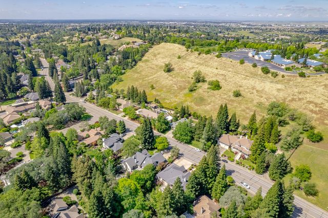 3969 Rawhide Rd, Rocklin, CA 95677