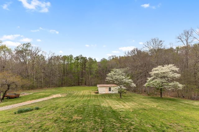 180 Hill Rd, Vanleer, TN 37181