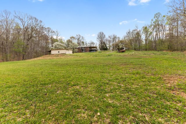 180 Hill Rd, Vanleer, TN 37181