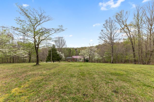 180 Hill Rd, Vanleer, TN 37181