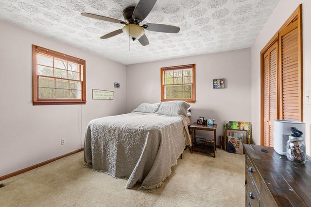 180 Hill Rd, Vanleer, TN 37181