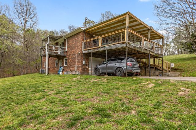 180 Hill Rd, Vanleer, TN 37181