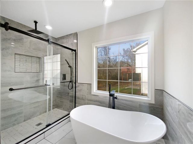 7062 Sir Galahad Way, Jonesboro, GA 30236