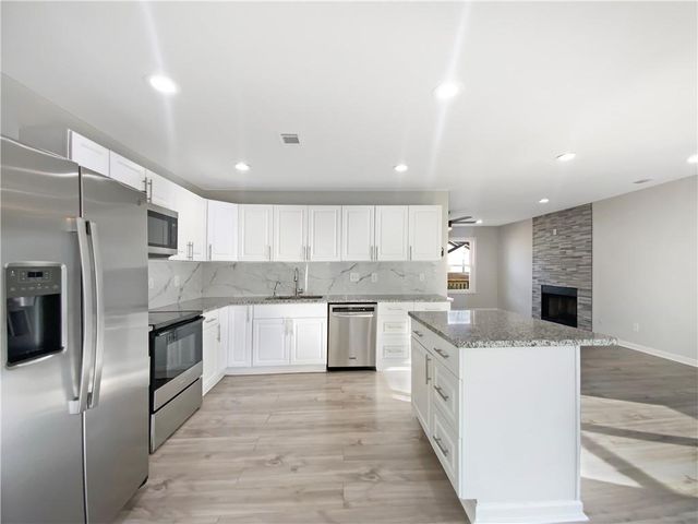 7062 Sir Galahad Way, Jonesboro, GA 30236