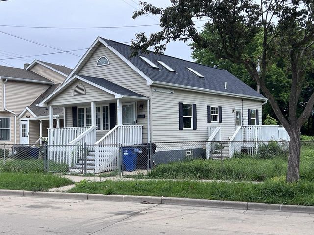 1129 Dr Martin Luther King DRIVE, Racine, WI 53404