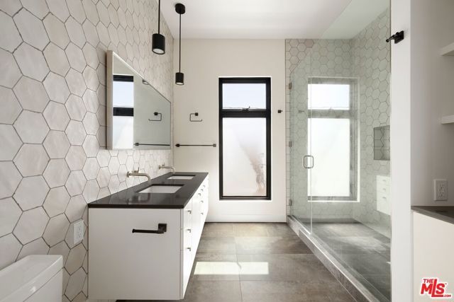 9615 Lucerne Avenue, Culver City, CA 90232