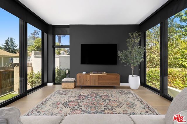 9615 Lucerne Avenue, Culver City, CA 90232