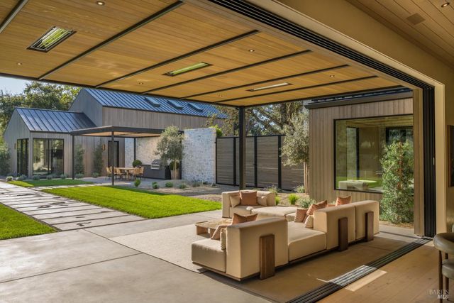 1438 Ridge Valley Rd, Sonoma, CA 95476