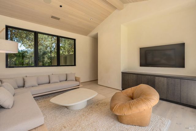 1438 Ridge Valley Rd, Sonoma, CA 95476