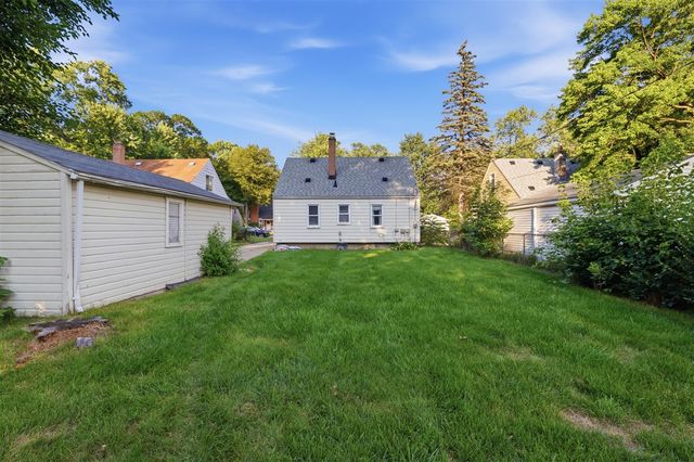 19353 Denby Street, Redford, MI 48240