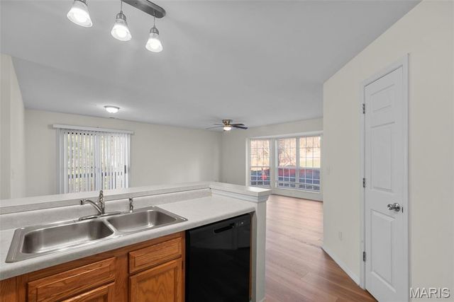 1724 Whispering Creek Drive A, Ballwin, MO 63021