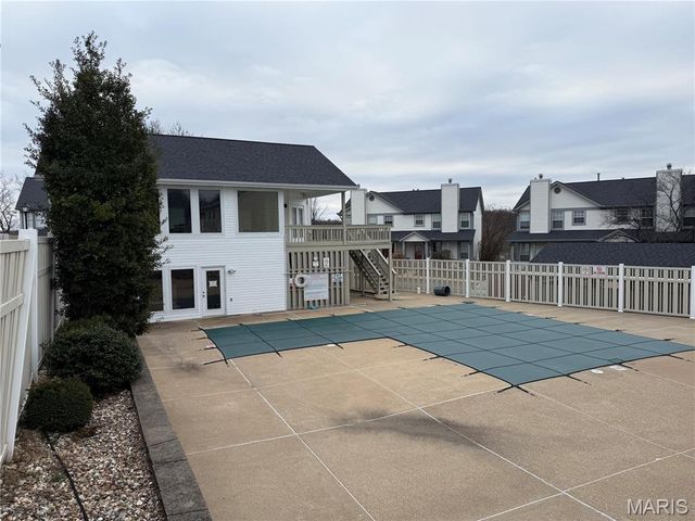 1724 Whispering Creek Drive A, Ballwin, MO 63021