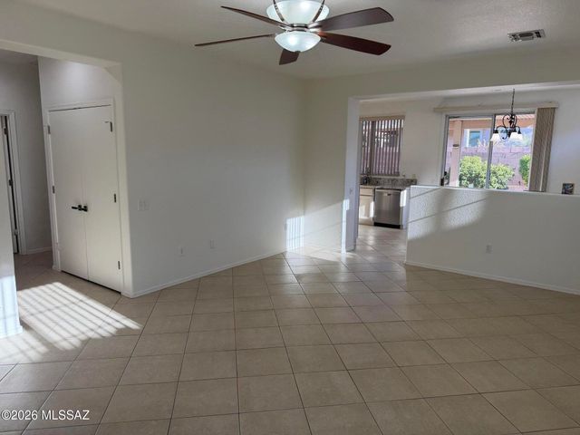 8095 W Cottonwood Wash Way, Marana, AZ 85743