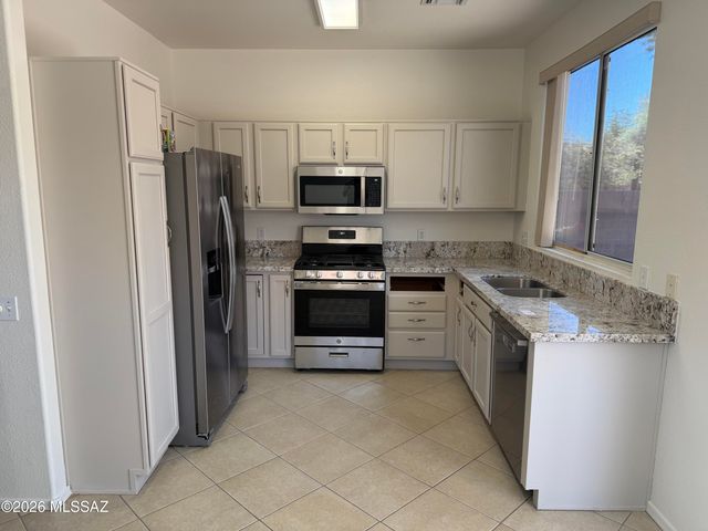 8095 W Cottonwood Wash Way, Marana, AZ 85743