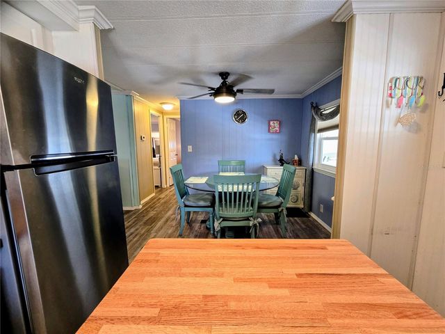 6326 FRIENDSHIP LANE, Zephyrhills, FL 33542