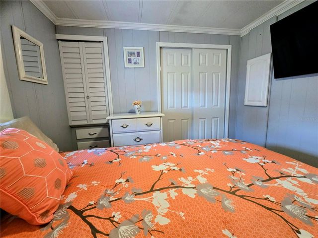 6326 FRIENDSHIP LANE, Zephyrhills, FL 33542