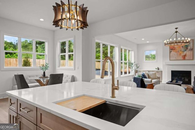 2464 Working Way, Marietta, GA 30066