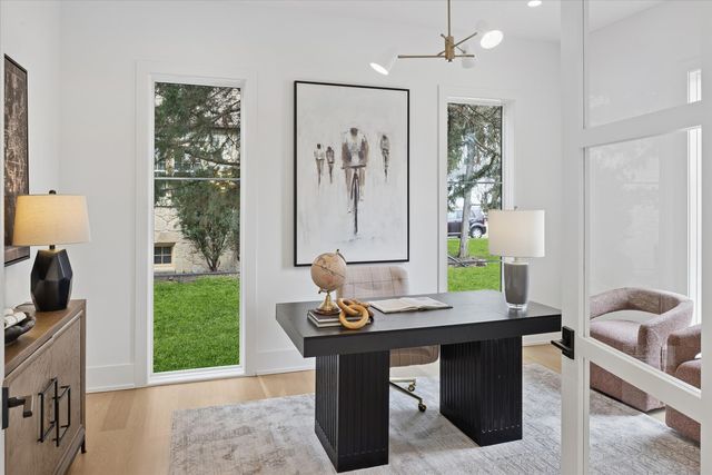 580 S Kearsage Avenue, Elmhurst, IL 60126