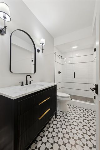 580 S Kearsage Avenue, Elmhurst, IL 60126