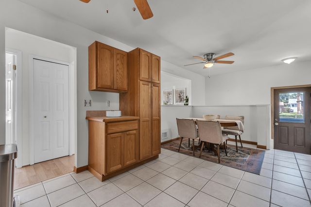 1243 Springer Street, Westland, MI 48186