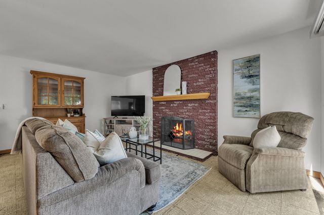 1243 Springer Street, Westland, MI 48186
