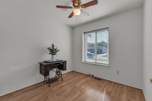 1243 Springer Street, Westland, MI 48186