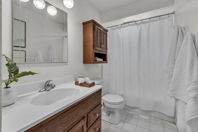 1243 Springer Street, Westland, MI 48186