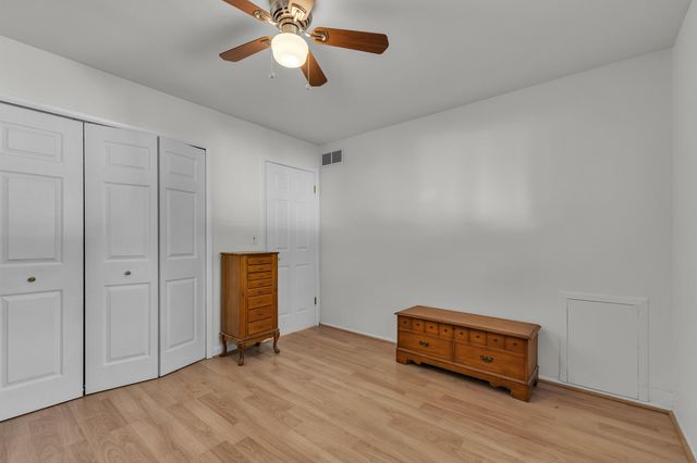1243 Springer Street, Westland, MI 48186