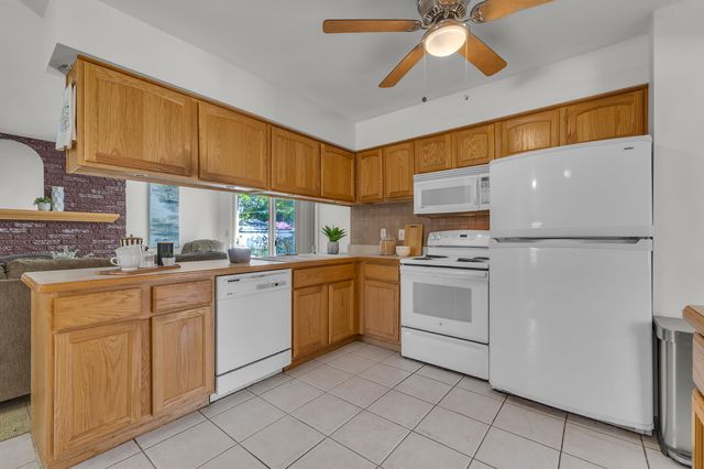 1243 Springer Street, Westland, MI 48186