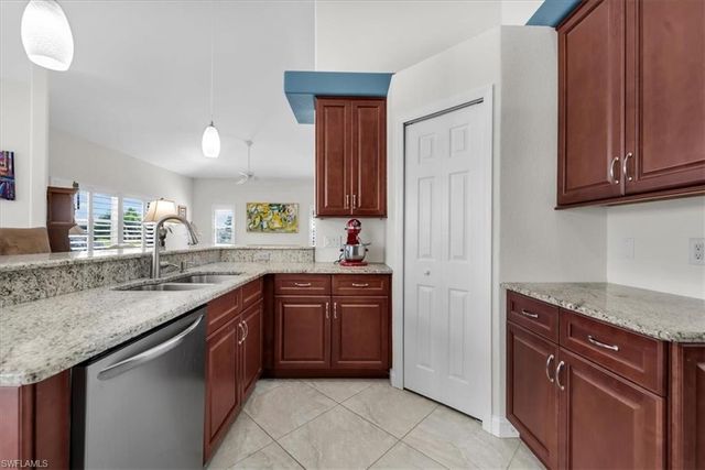 1157 SE 32nd TER, Cape Coral, FL 33904